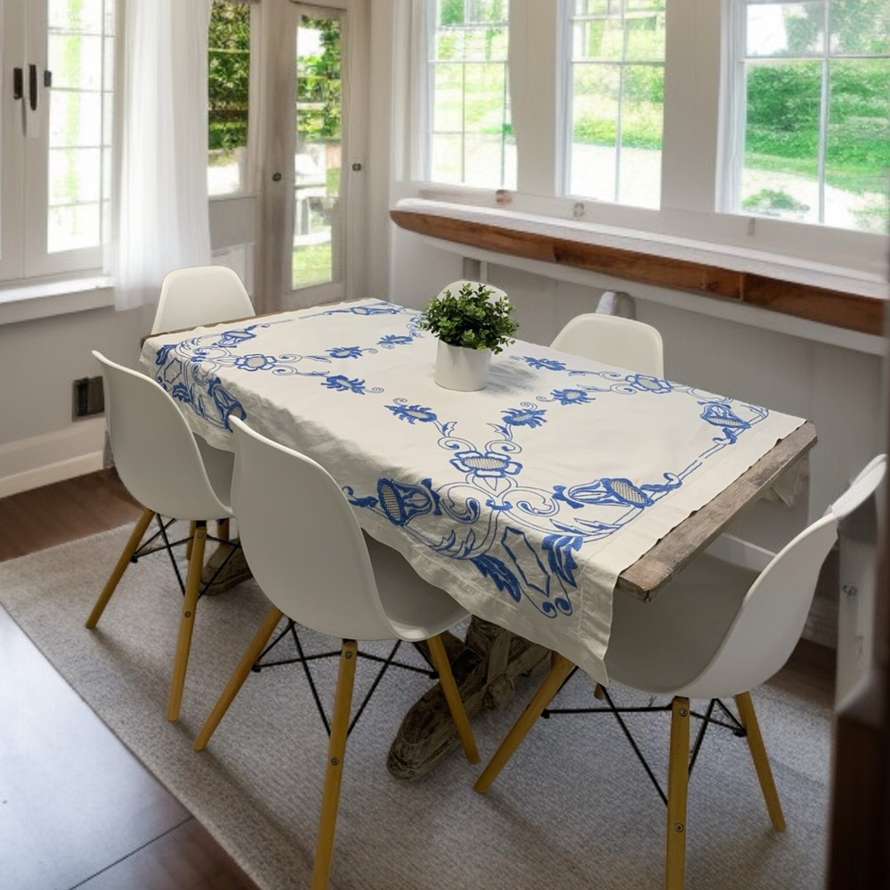 Vintage 80’s Embroidered Linen Blend Table Cloth